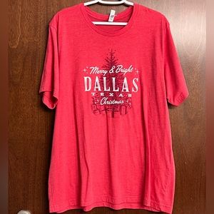 Merry & Bright Dallas‎ Christmas Tshirt Size 2XL